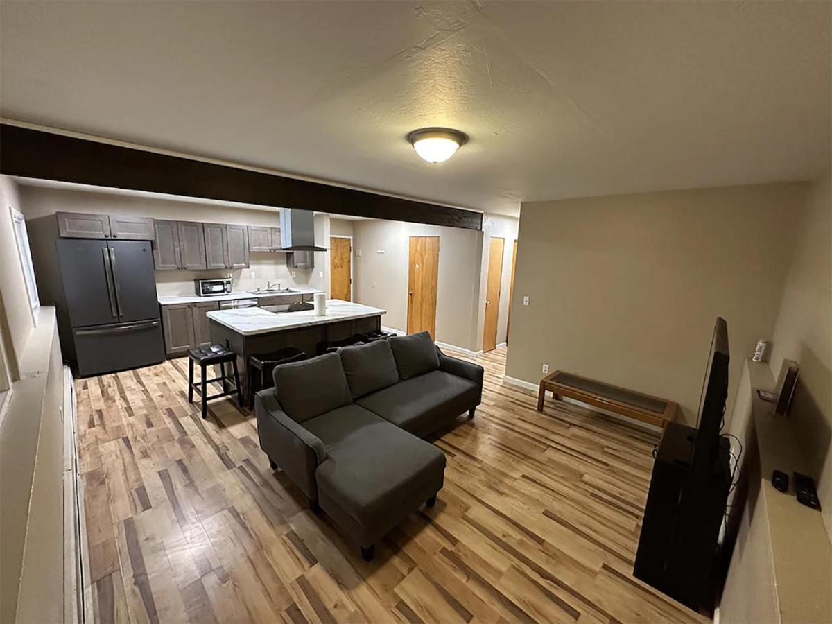 Centrally Located 2Br Spacious High-Speed Internet Анкоридж Екстер'єр фото